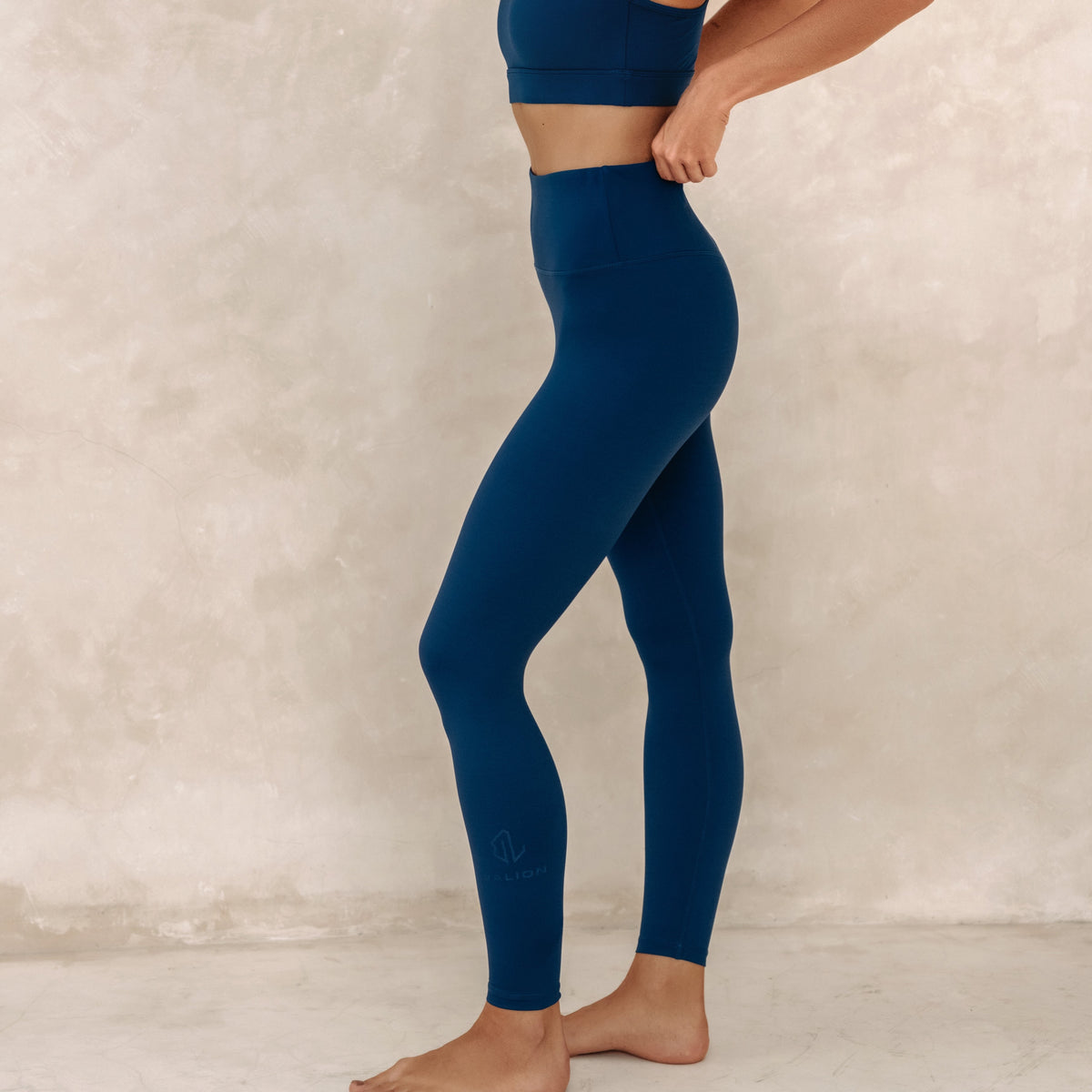 Essential 3/4 Length Tights - Midnight Blue, Legging, Active Truth
