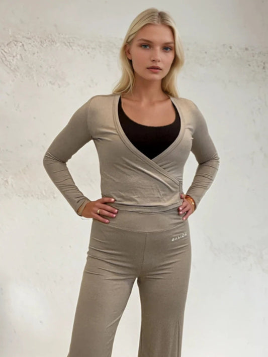 Balion Serene Wrap Top Sand — treningsgenser
